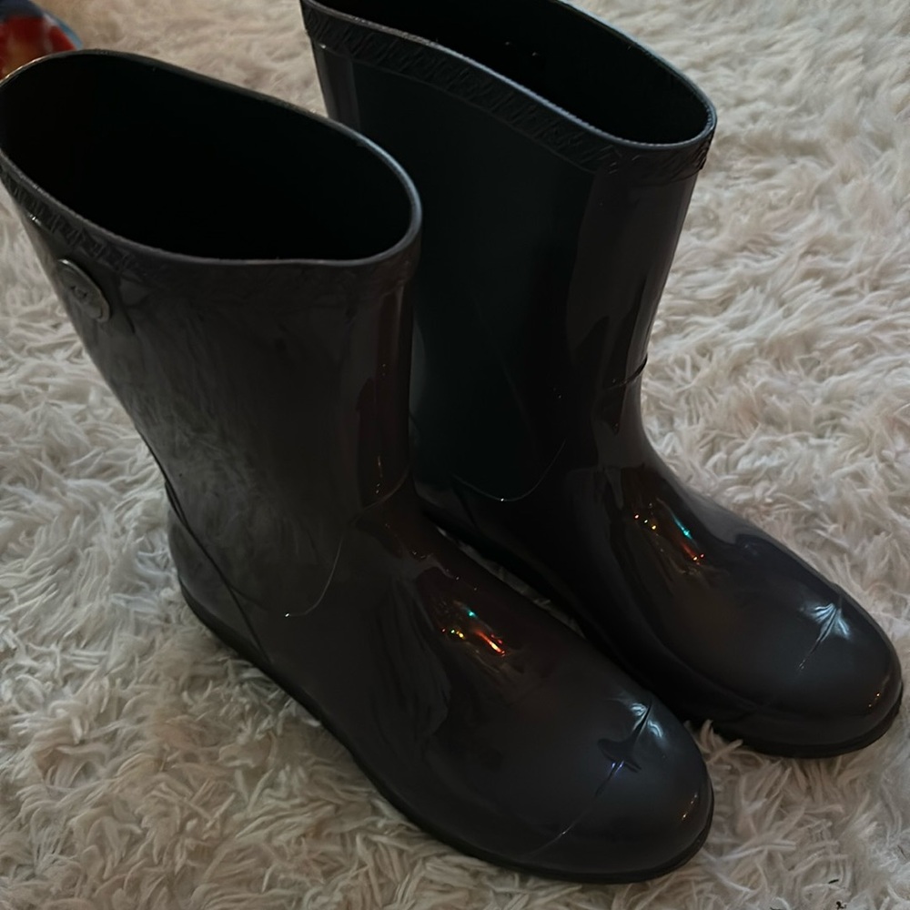 Gray Ugg Rainboots